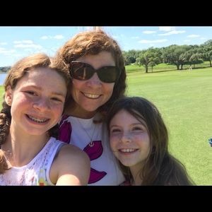 Meet your Posher, Elizabeth